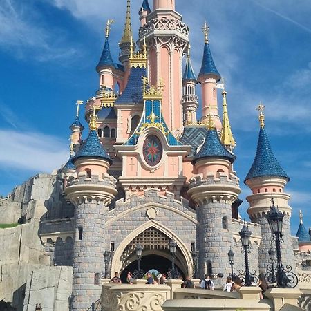 Disney Luxury Studio Serris Exterior foto