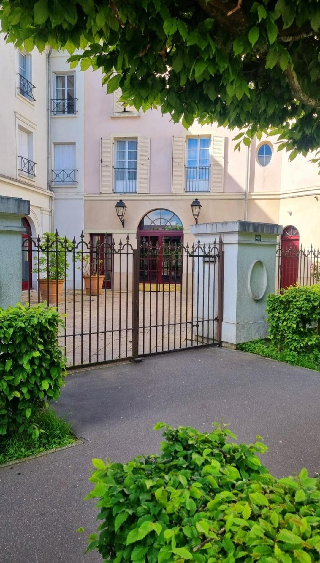 Disney Luxury Studio Serris Exterior foto